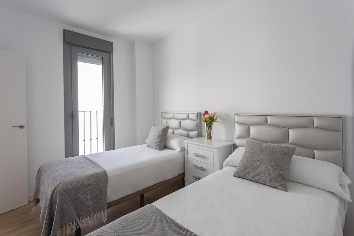 Private & Pool Goyeneta Sevilla Urban Apartment Zewnętrze zdjęcie
