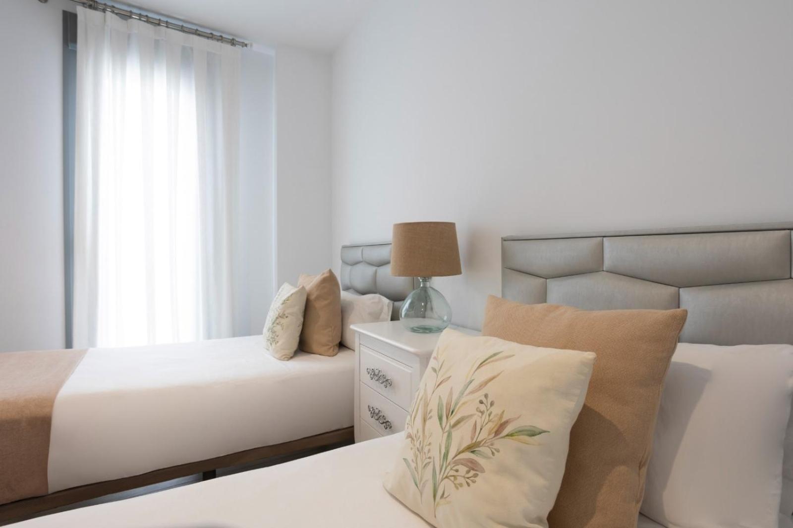 Private & Pool Goyeneta Sevilla Urban Apartment Zewnętrze zdjęcie