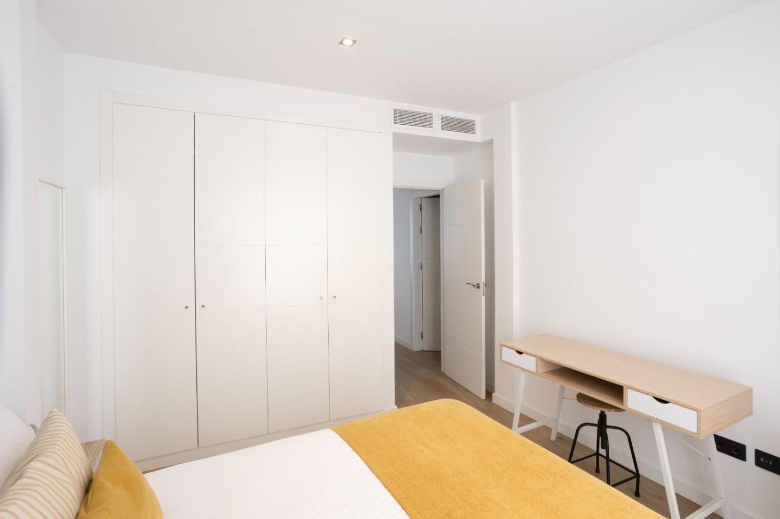 Private & Pool Goyeneta Sevilla Urban Apartment Zewnętrze zdjęcie
